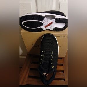 New Orthofeet black shoes size 8.5 D